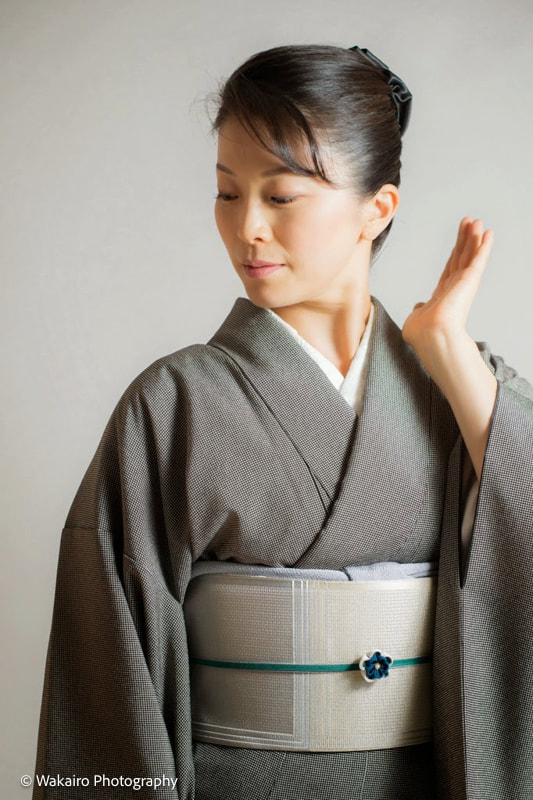 荒川区の自社スタジオでお着物を着てのプロフィール写真撮影